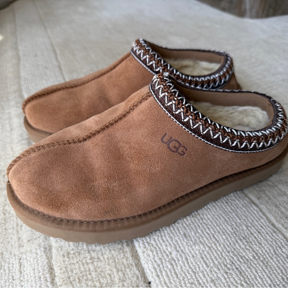 Women’s UGG Tasman Chestnut Slipper Size 9